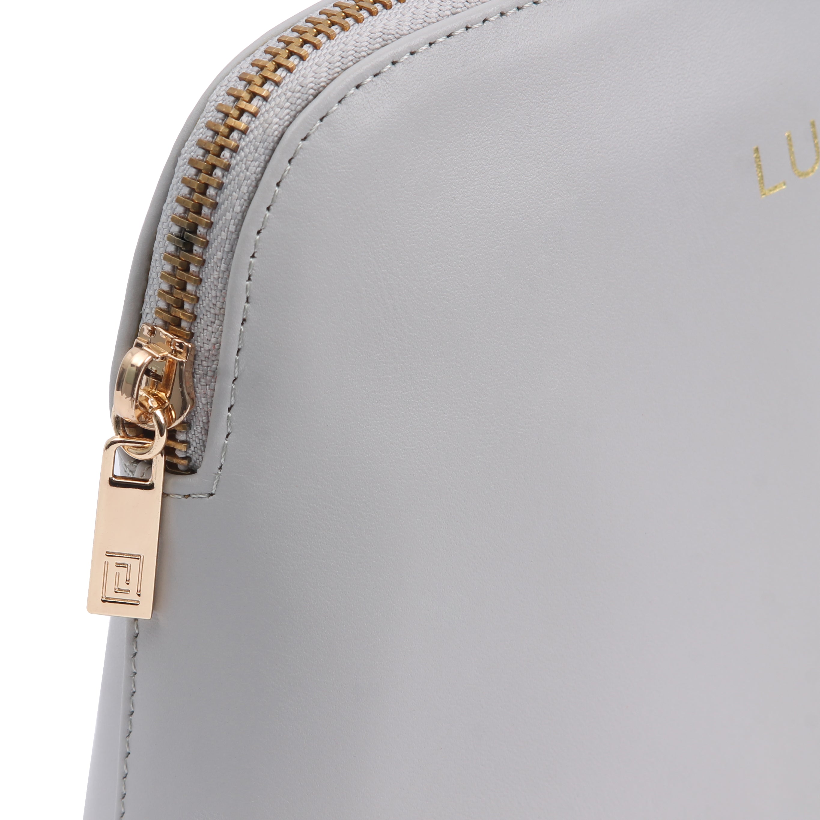 PORTA COSMETICOS OBI